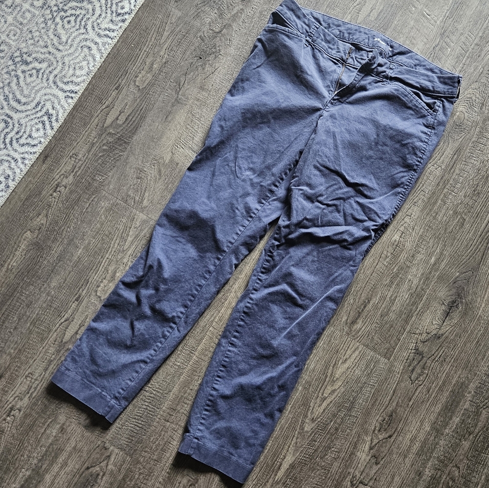 Old Navy Pixie Crop Pants